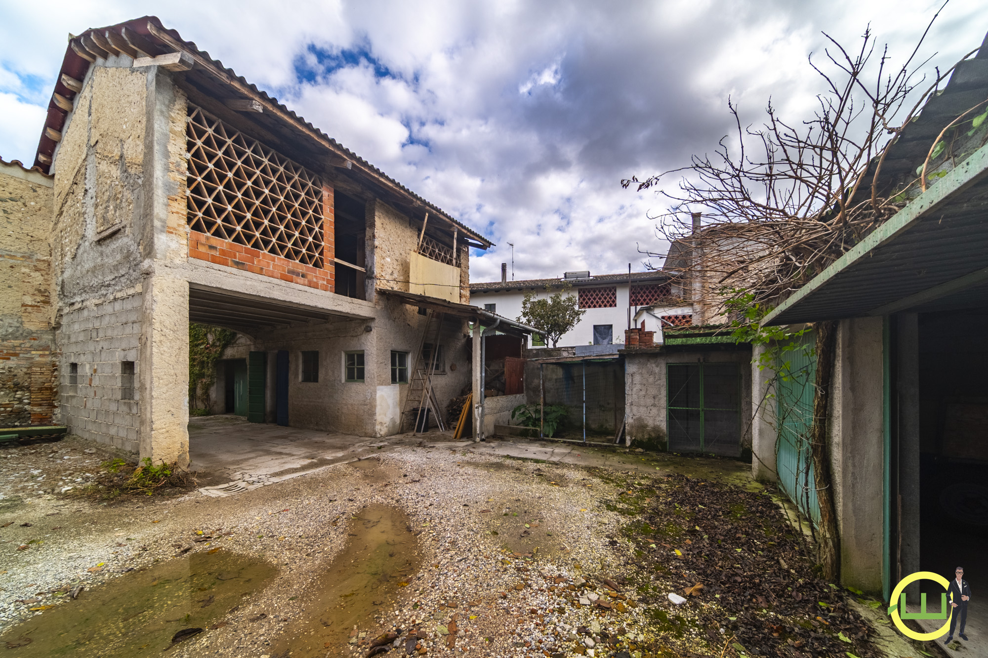 Media numero 36 di LUMINOSA CASA INDIPENDENTE CON ACCESSORI A TALMASSONS