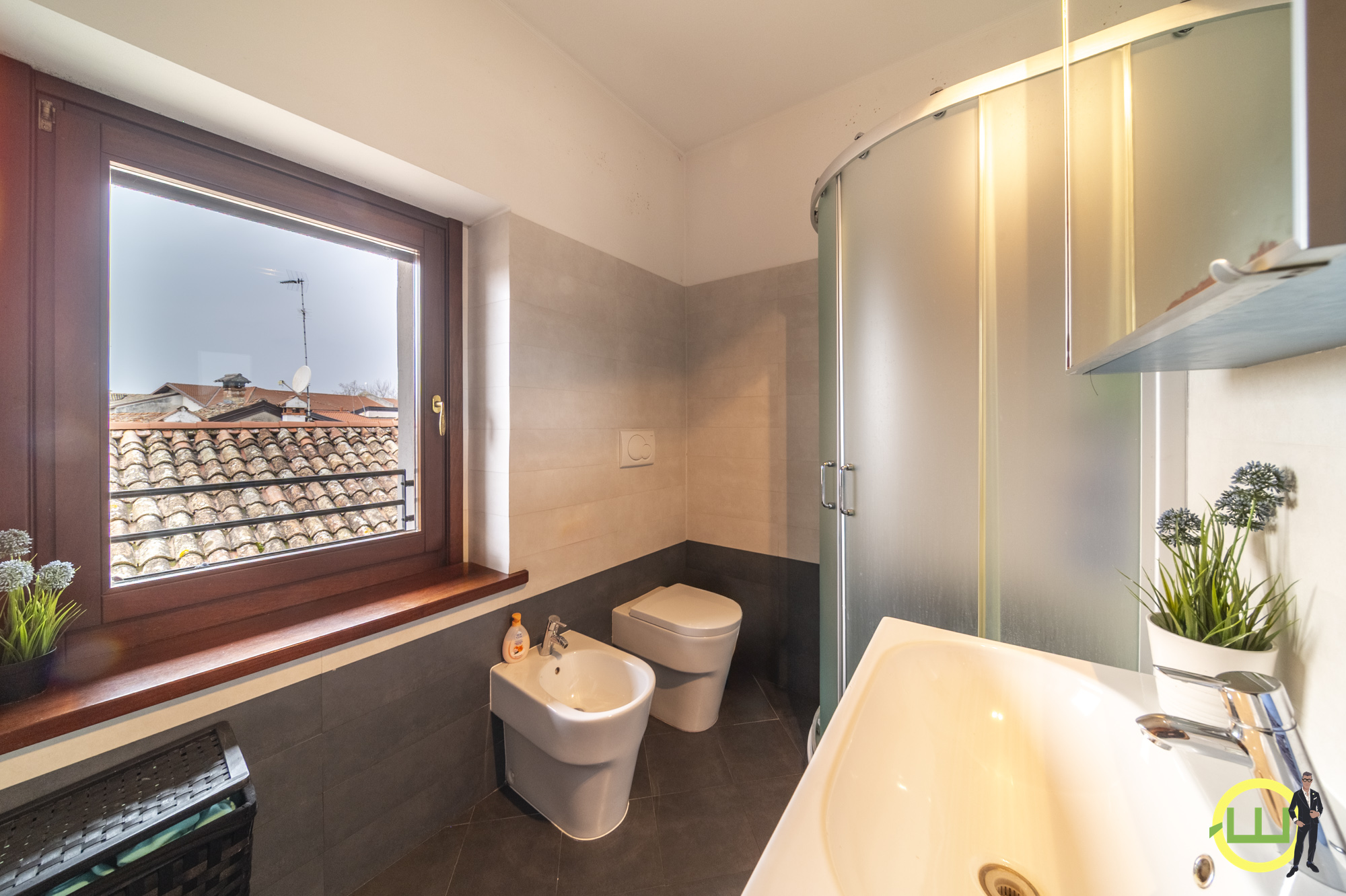 Media numero 10 di APPARTAMENTI IN PRESTIGIOSA VILLA ZONA CENTRALISSIMA