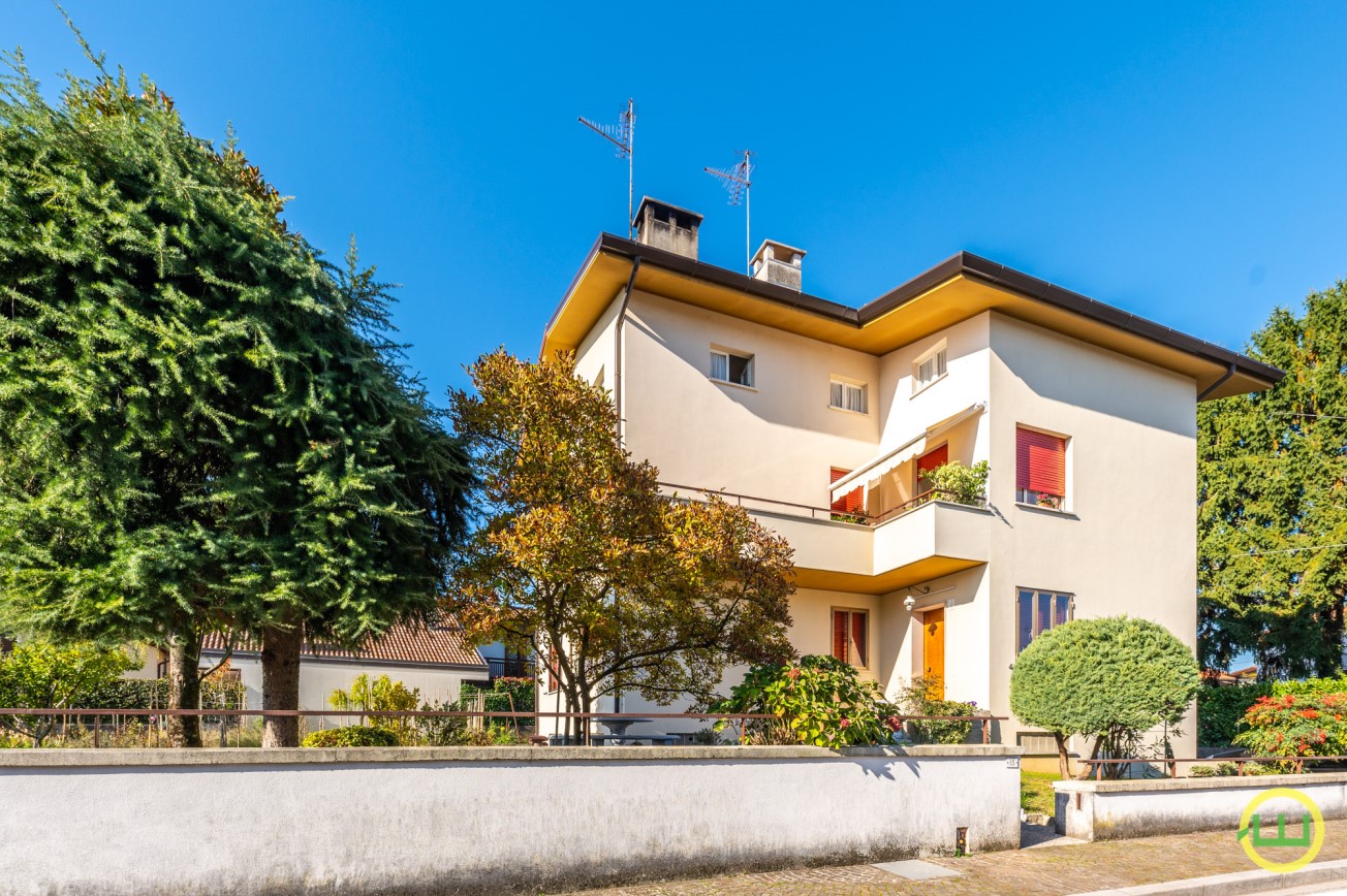 Immagine di TRICAMERE IN BIFAMILIARE FELETTO UMBERTO