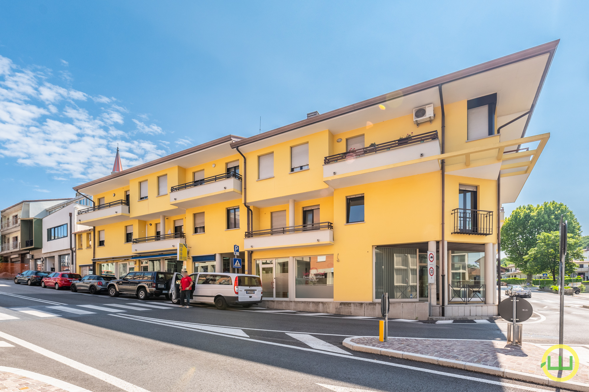 Media numero 23 di APPARTAMENTO CENTRALE BICAMERE BUJA