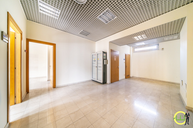 Media numero 13 di NEGOZIO CENTRALISSIMO SAN VITO AL TAGLIAMENTO