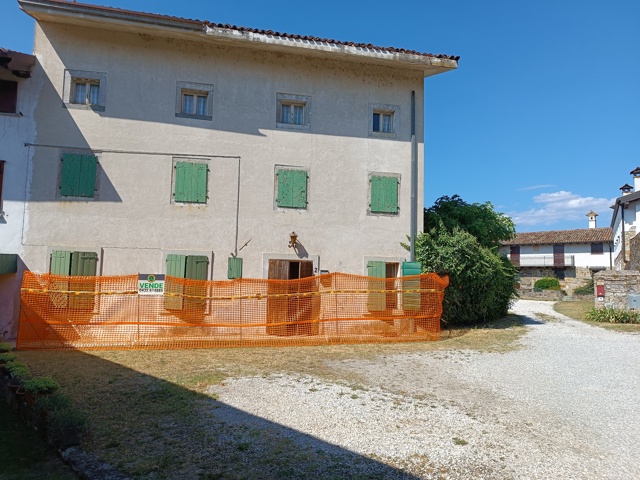 Media numero 10 di RUSTICO CON SPETTACOLARE GIARDINO NELLA FIABESCA GIASSICO DI CORMONS