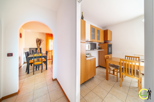 Media numero 3 di TOLMEZZO, AMPIO BICAMERE TERRAZZATO,RISTRUTTURATO CON GARAGE