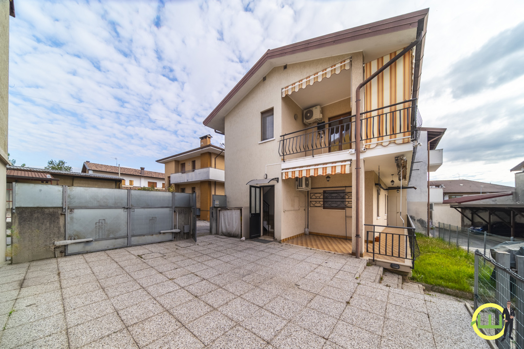 Immagine di CASA DI TESTA CON POSSIBILITA' DI BIFAMILIARE - MAJANO