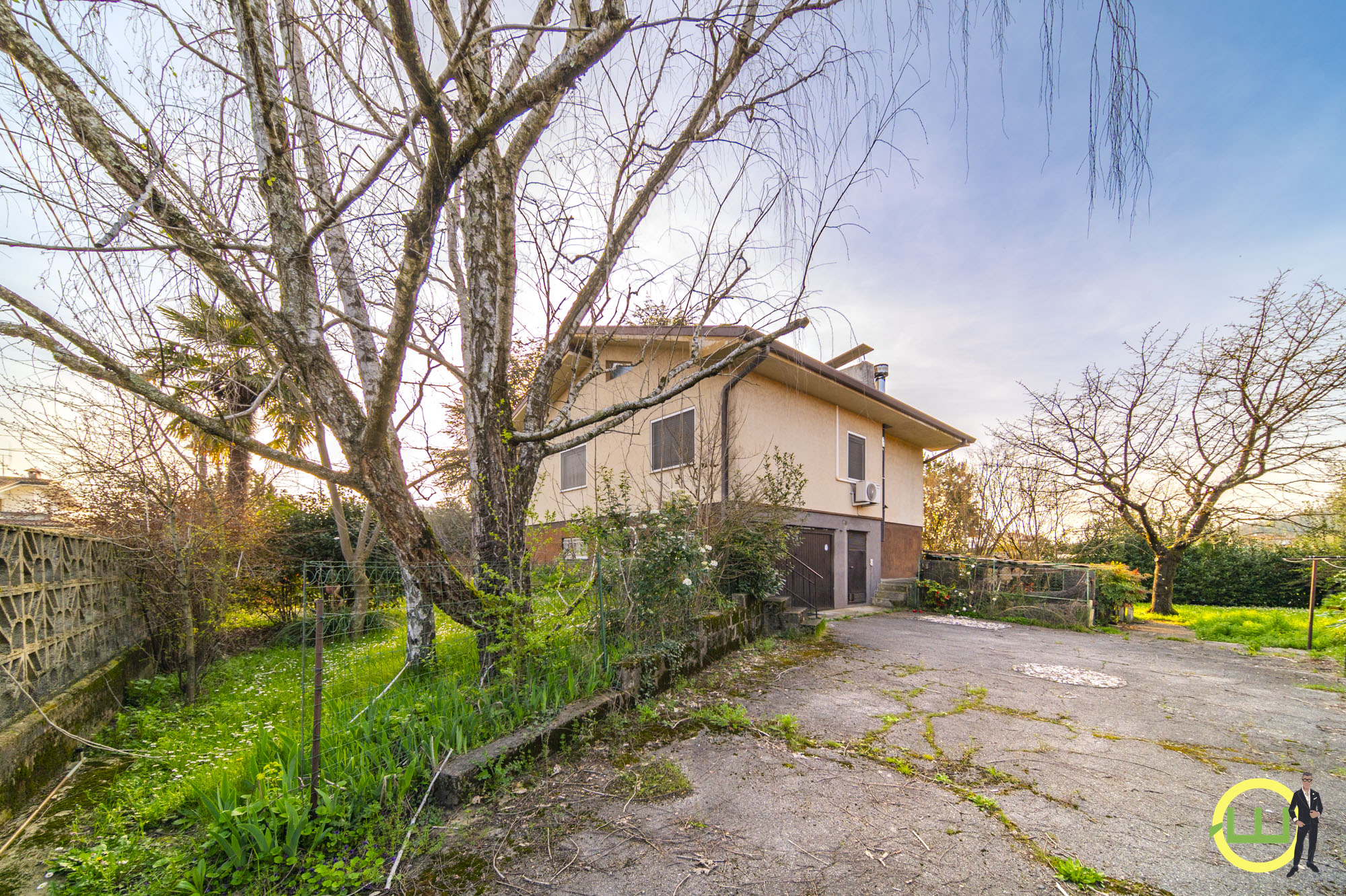 Media numero 8 di VENDUTA la villa singola circondata da giardino a Gorizia