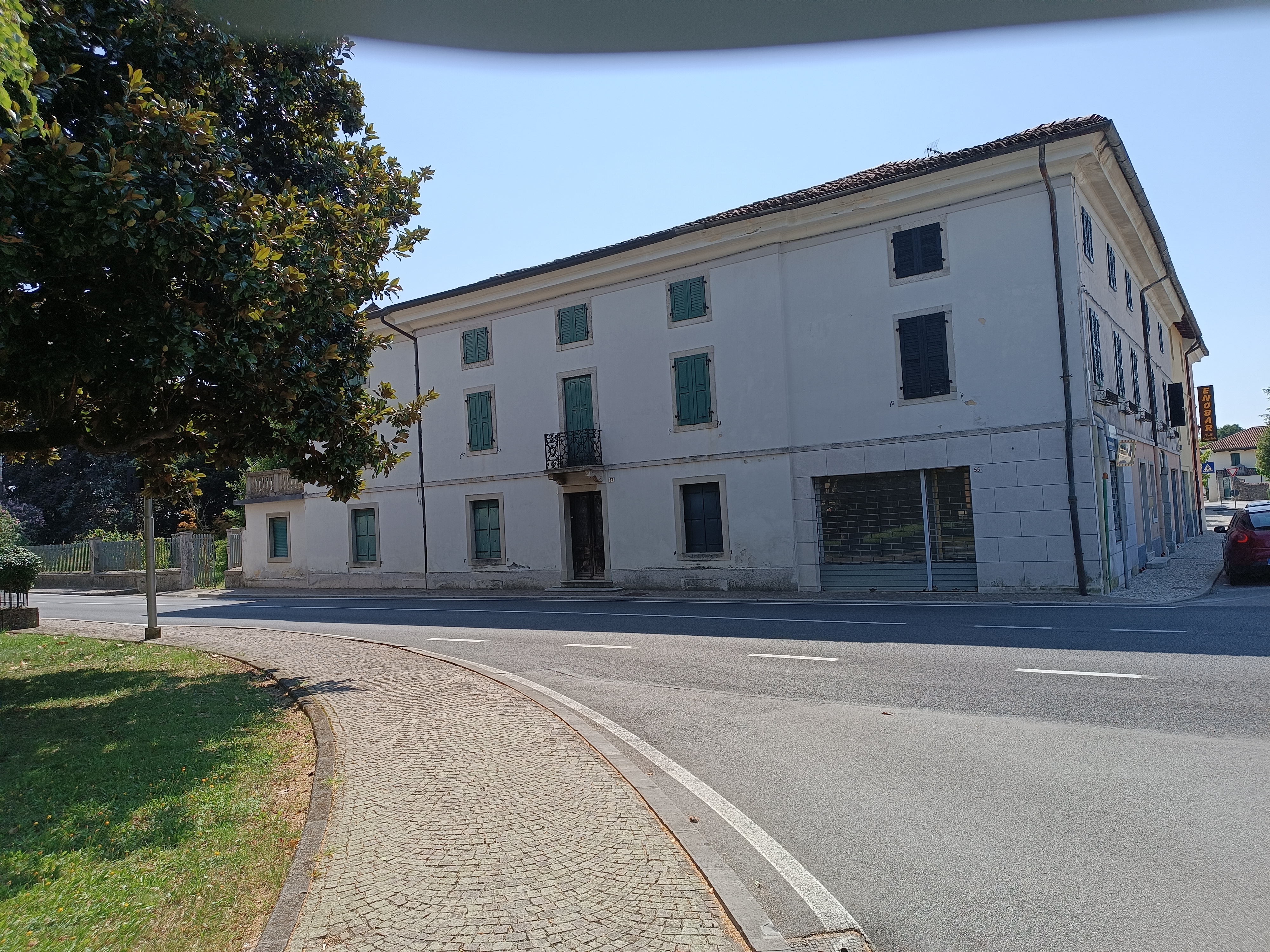 Immagine di INTERO EDIFICIO DA RESTAURARE A CORNO DI ROSAZZO