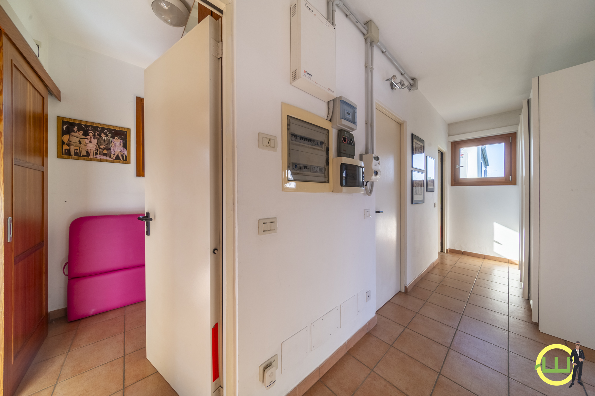 Media numero 10 di VILLA BACIATA DAL SOLE ( 2 KM DA UDINE) 