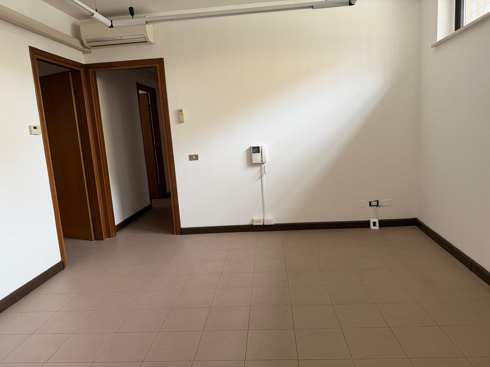 Media numero 9 di UFFICIO CORTE ROMA 43 (UD)