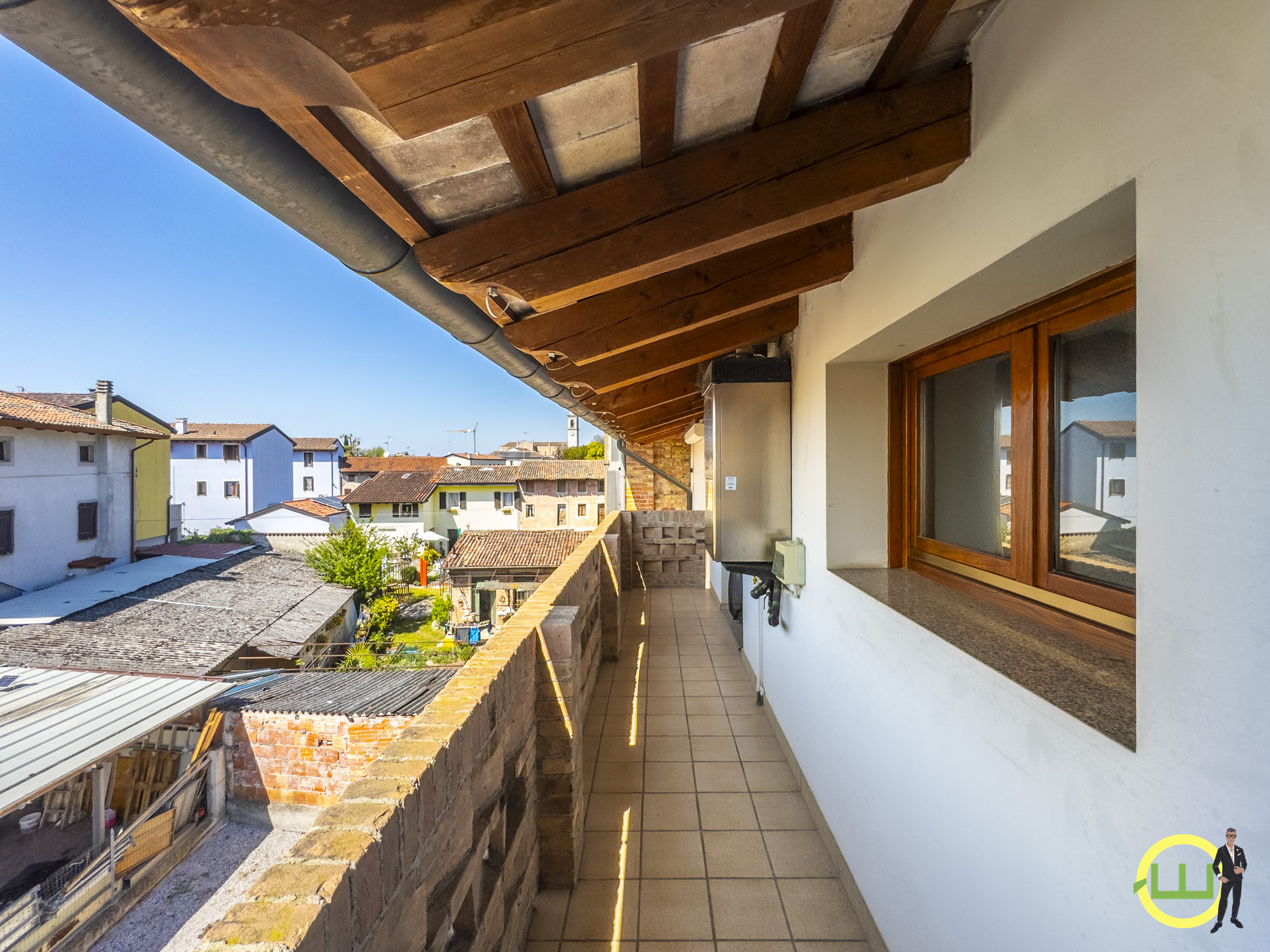 Media numero 25 di LUMINOSO ED AMPIO TRICAMERE IN PIENO CENTRO A RIVIGNANO