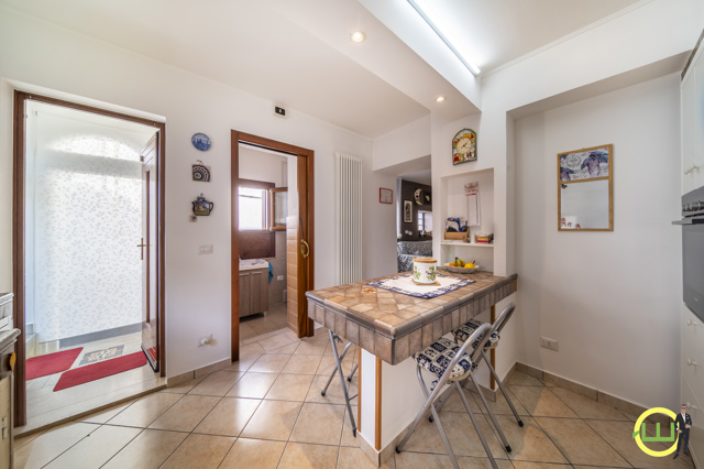 Media numero 5 di CASSACCO CASA CON RUSTICO OTTIMAMENTE RIFINITA!