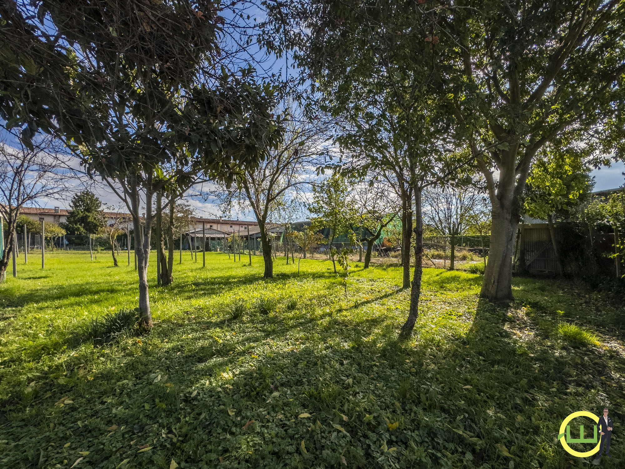 Media numero 40 di LUMINOSA CASA INDIPENDENTE CON ACCESSORI A TALMASSONS