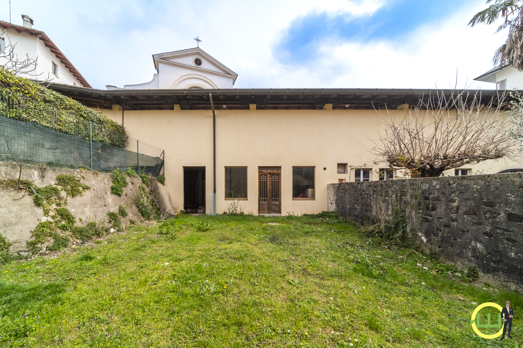 Media numero 28 di APPARTAMENTI IN PRESTIGIOSA VILLA ZONA CENTRALISSIMA