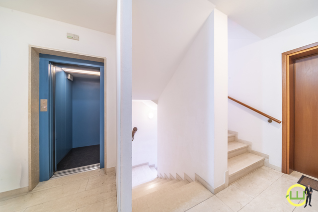 Media numero 22 di APPARTAMENTO TERRAZZATO CON 2 CAMERE DA LETTO E 2 SERVIZI IN CENTRO A CORMONS
