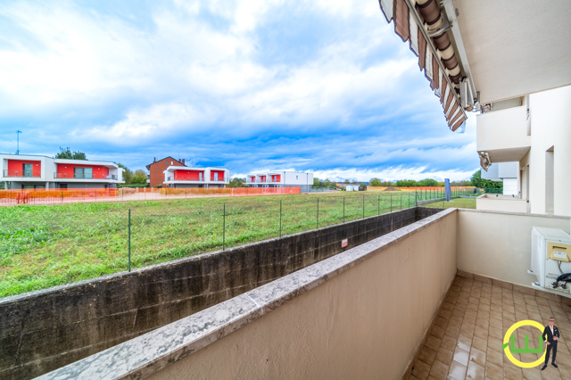 Media numero 30 di TRICAMERE BISERVIZI AMPIO SOGGIORNO (COLUGNA)