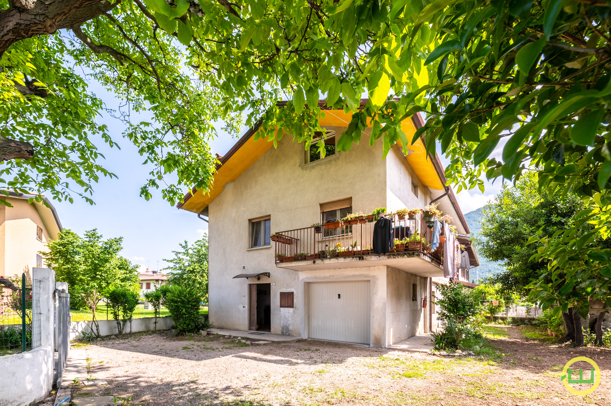 Media numero 9 di GEMONA CASA INDIPENDENTE CON GIARDINO!