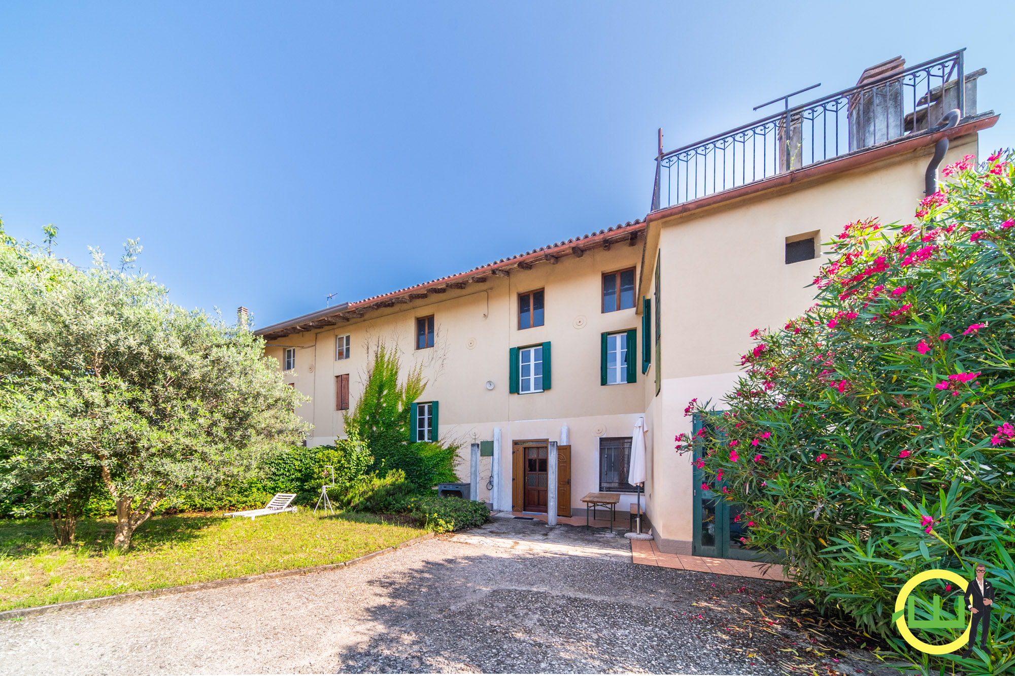 Media numero 22 di DIGNANO CASA RISTRUTTURATA DAL SAPORE VINTAGE!