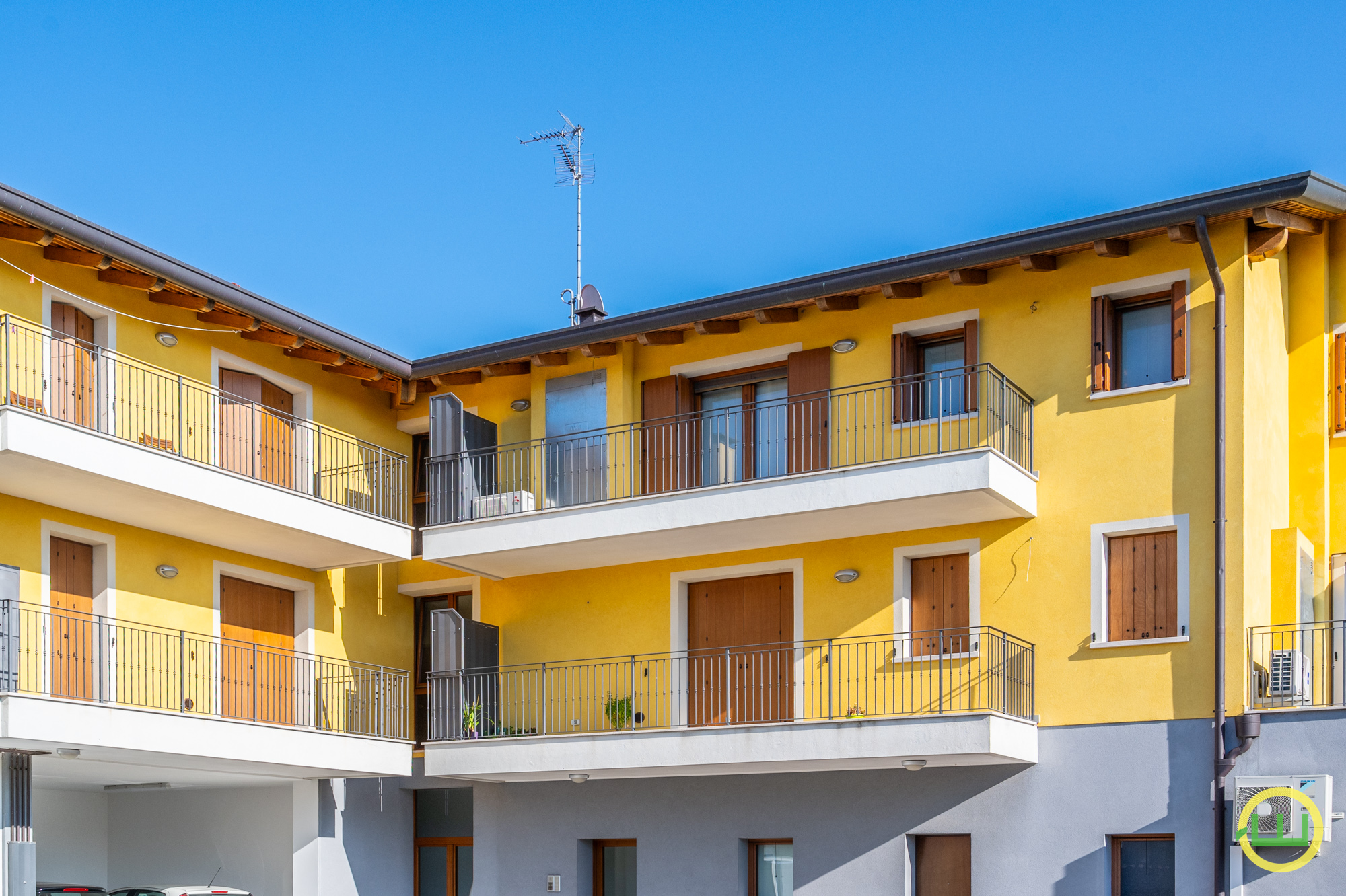 Media numero 33 di CLASSE A1 - MODERNO APPARTAMENTO BICAMERE CON AMPIO GARAGE a Rivignano Teor