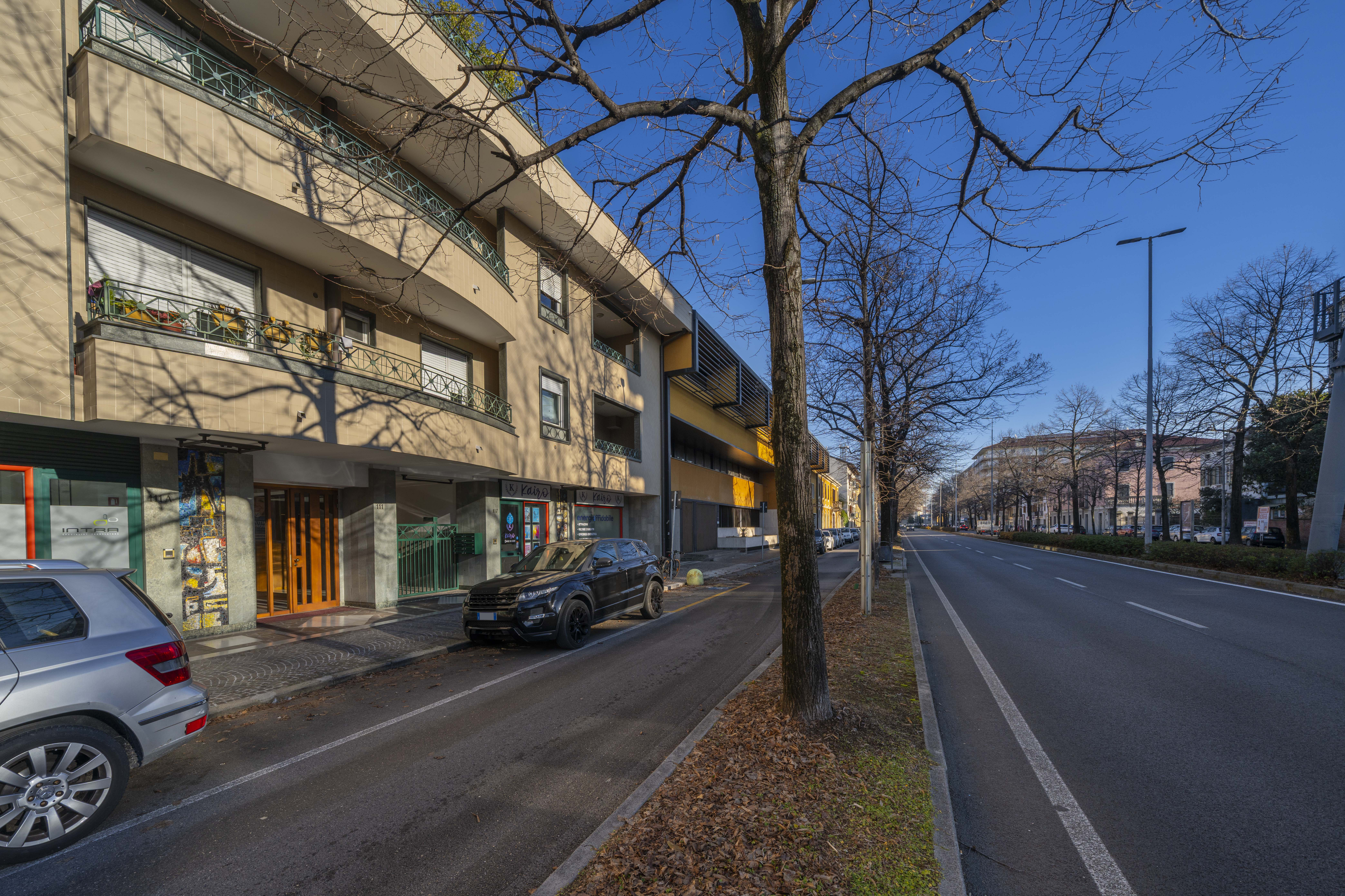 Media numero 19 di Parco Moretti Bicamere con Giardino e Garage