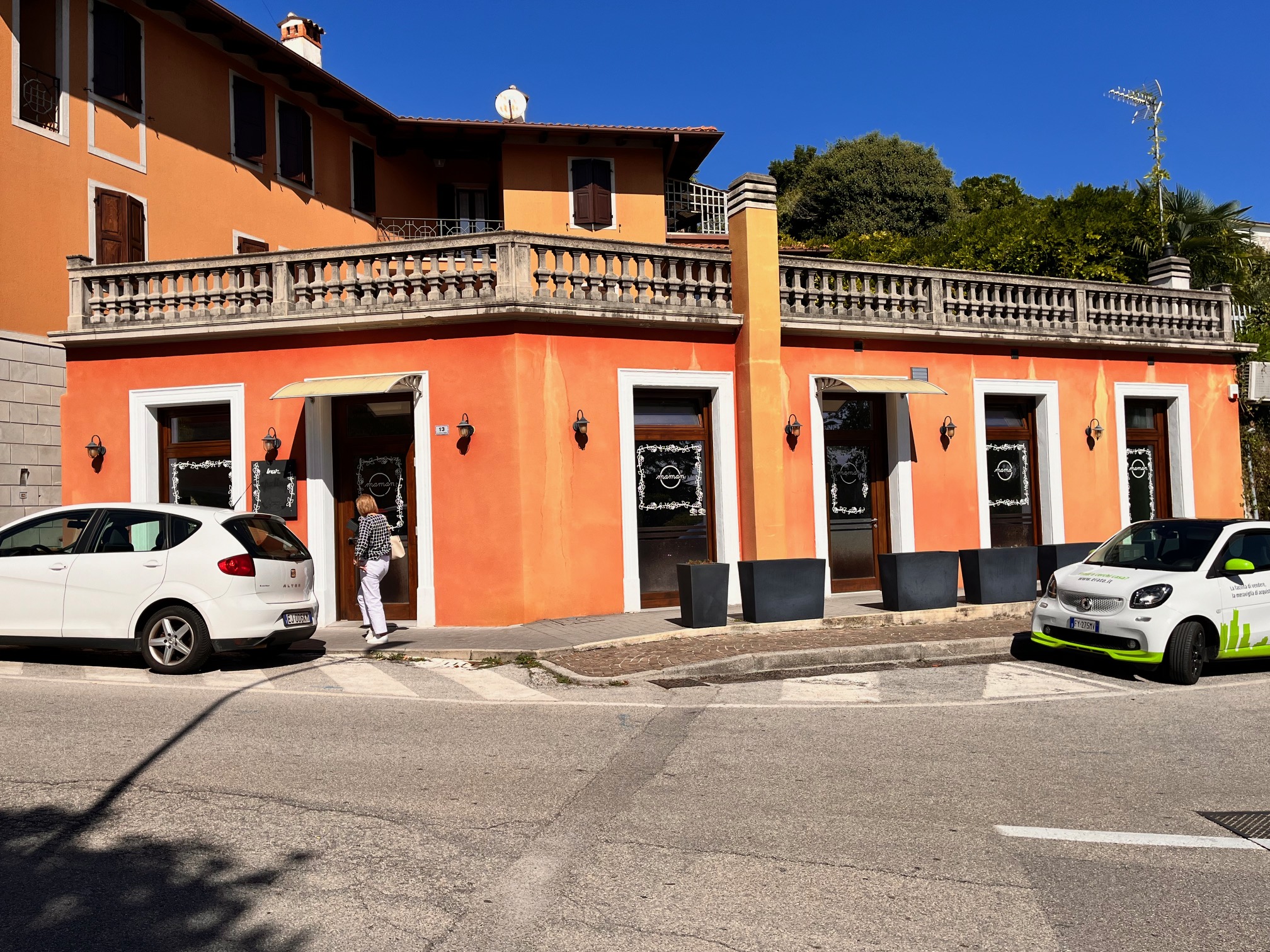 Media numero 5 di SPLENDIDO LOCALE COMMERCIALE A SAN DANIELE!
