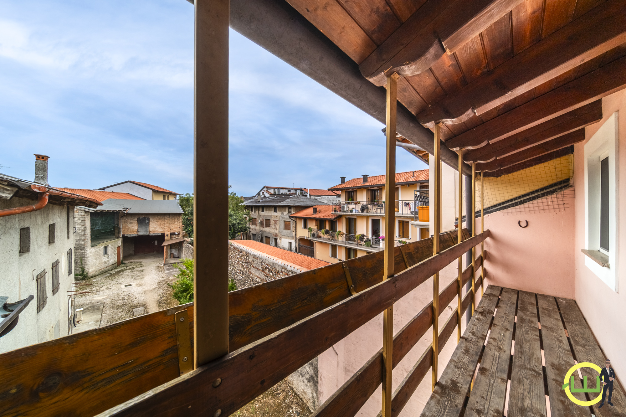 Media numero 17 di TERRACIELO PRONTO INGRESSO CON GIARDINO A MORTEGLIANO
