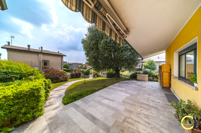 Media numero 4 di OSOPPO VILLETTA INDIPENDENTE CON GIARDINO!