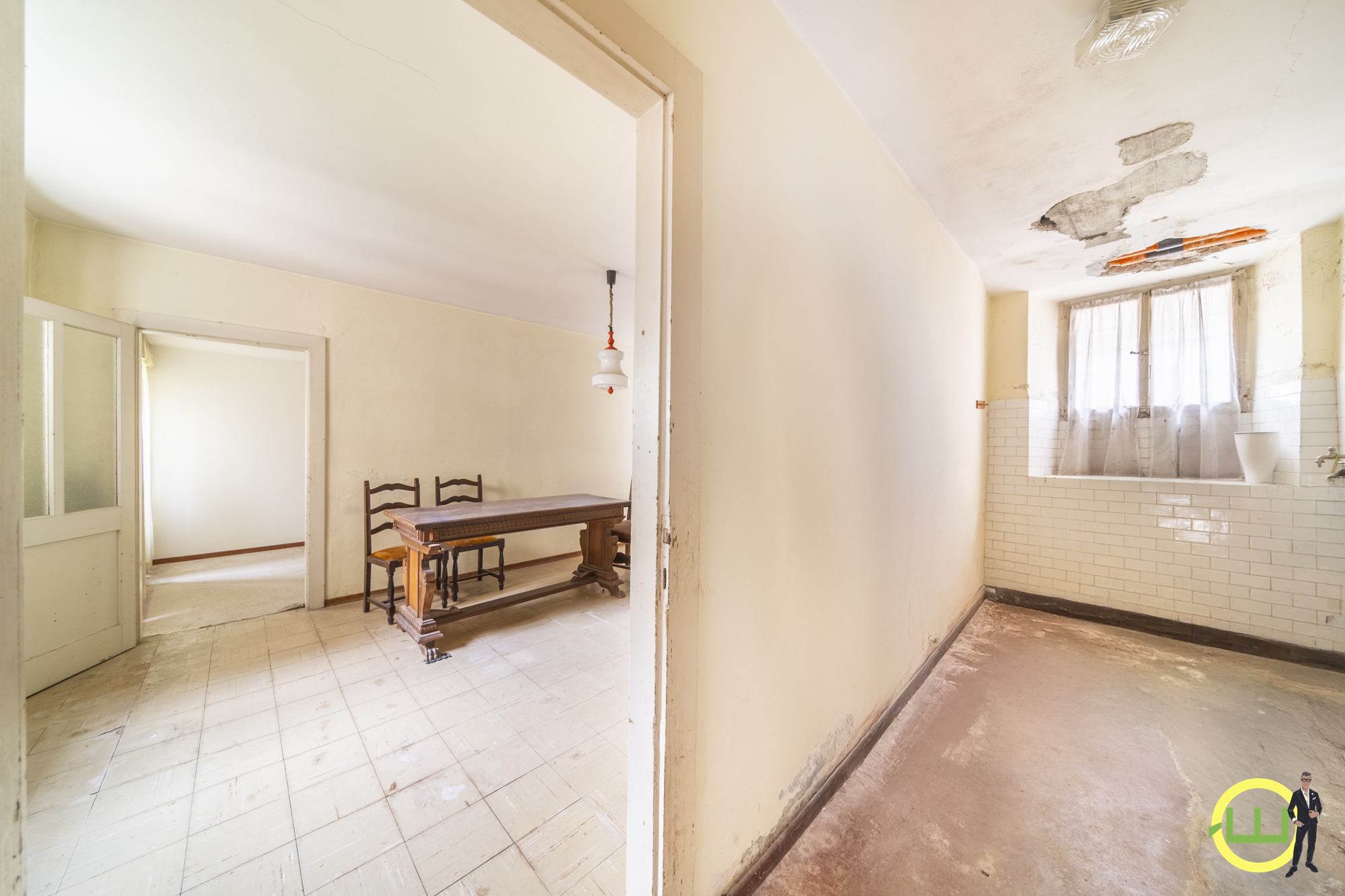 Media numero 26 di APPARTAMENTI IN PRESTIGIOSA VILLA ZONA CENTRALISSIMA