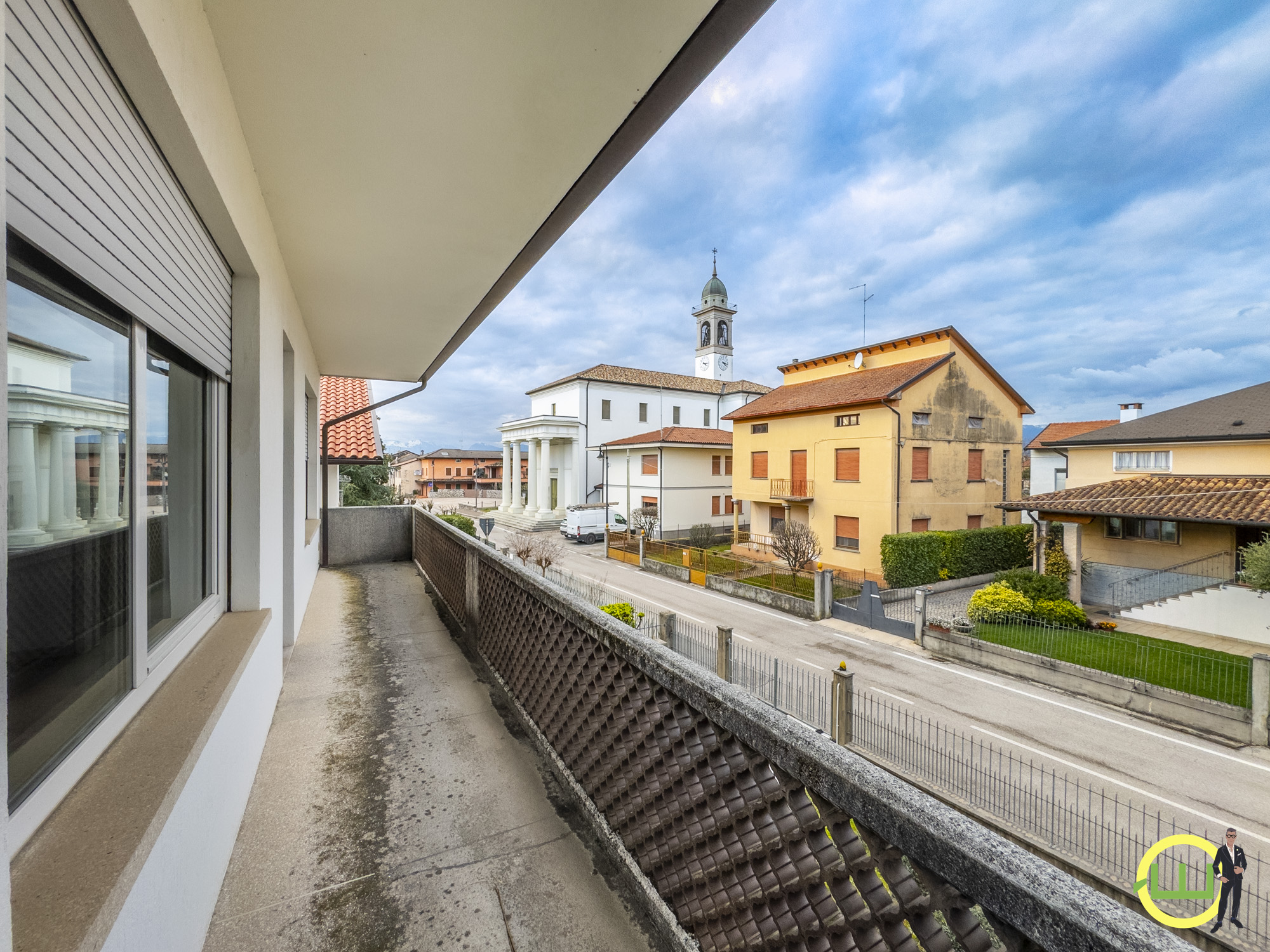 Media numero 21 di VILLA DALLA MODERNA ARCHITETTURA (CARPACCO)