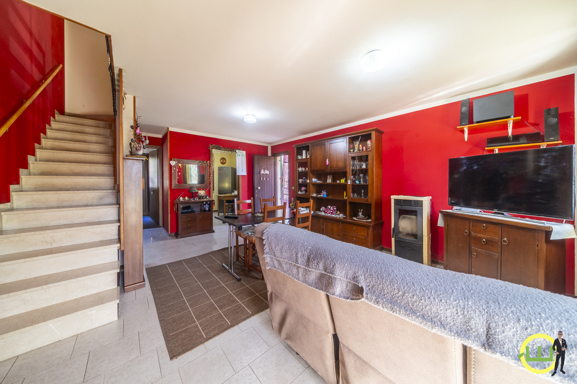 Media numero 6 di VILLETTA DI TESTA CON TAVERNA E AMPI SPAZI A MONTENARS 