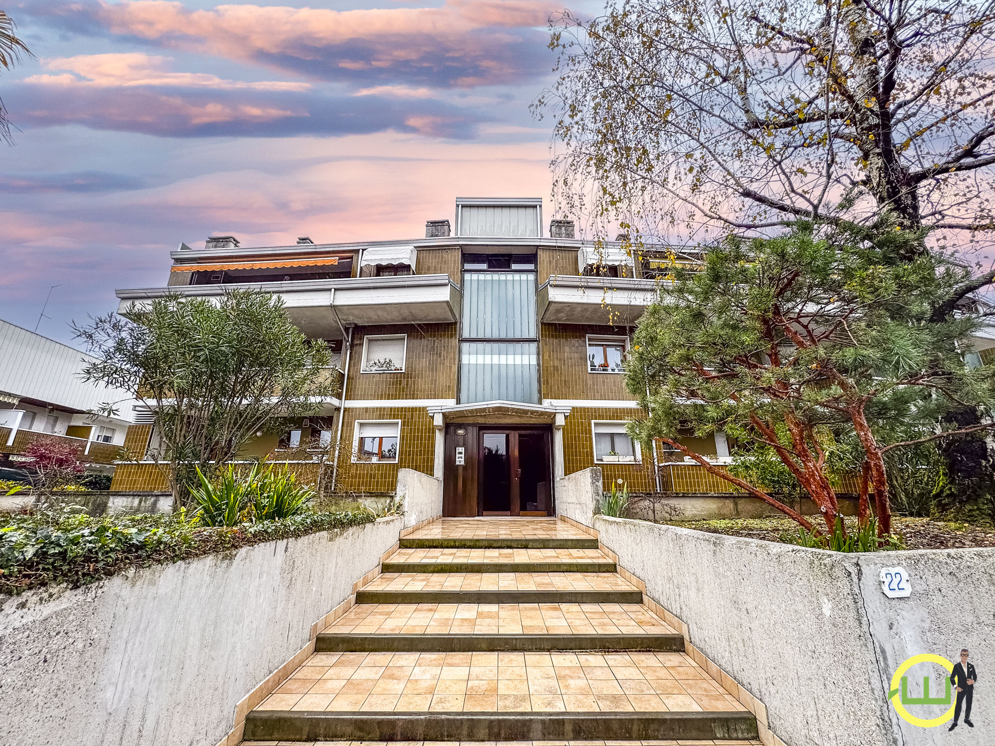 Immagine di SIGNORILE TERRAZZATO APPARTAMENTO ALLE PORTE DI UDINE IN VIA MEDICI
