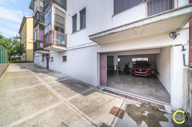 Media numero 14 di PALMANOVA INTERESSANTE BICAMERE CON GARAGE