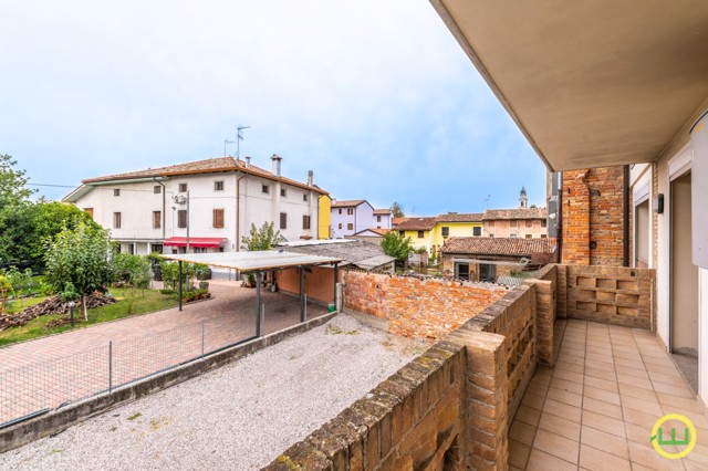 Media numero 8 di QUADRICAMERE LUMINOSO BISERVIZI A RIVIGNANO TEOR