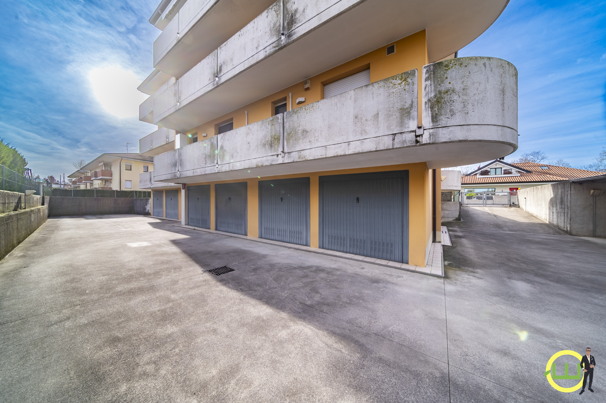 Media numero 19 di LUMINOSO APPARTAMENTO CON GARAGE A CODROIPO