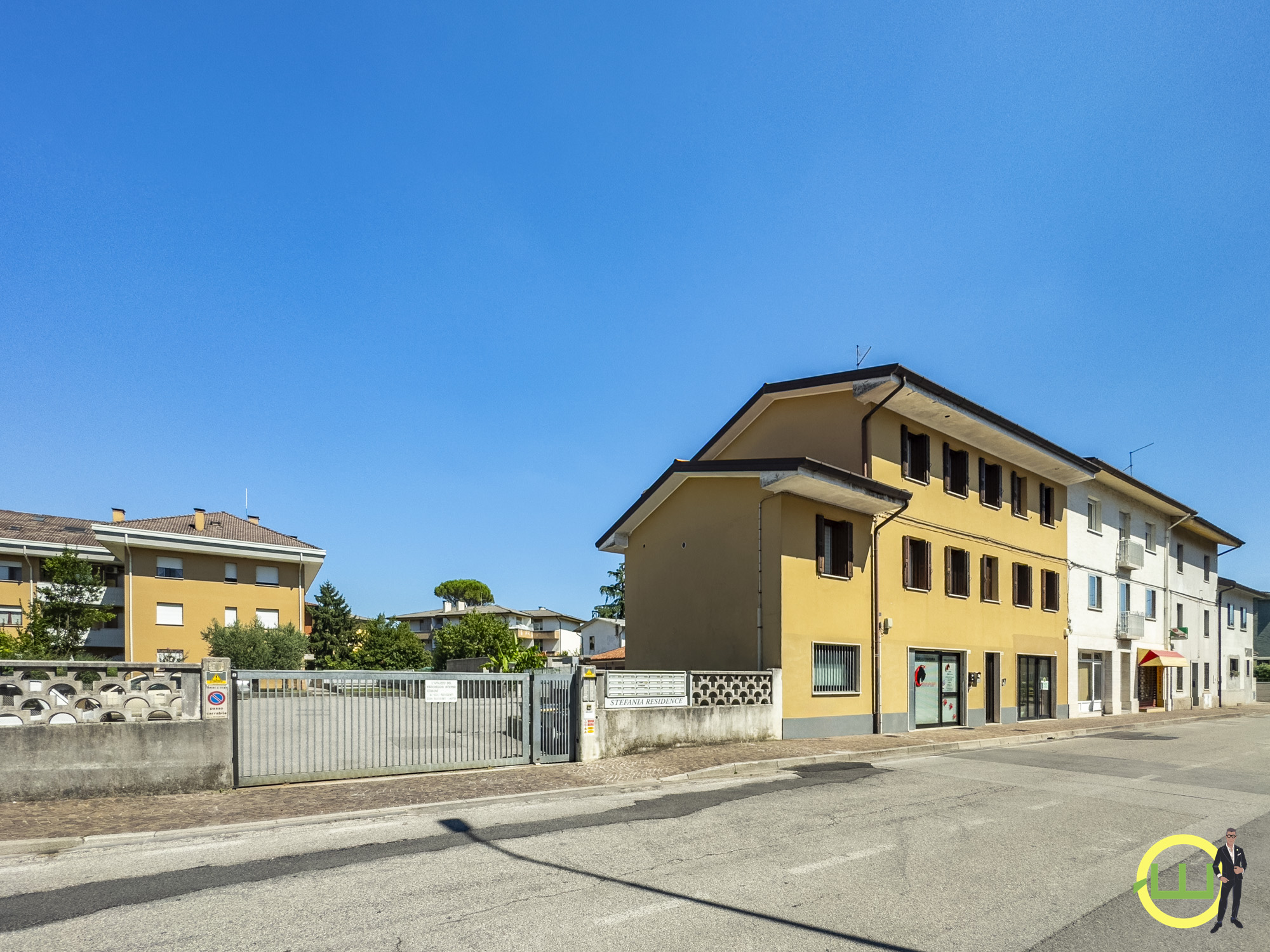 Media numero 15 di APPARTAMENTO ZONA CENTRO STUDI CON UNA CAMERA, 91 MQ UD