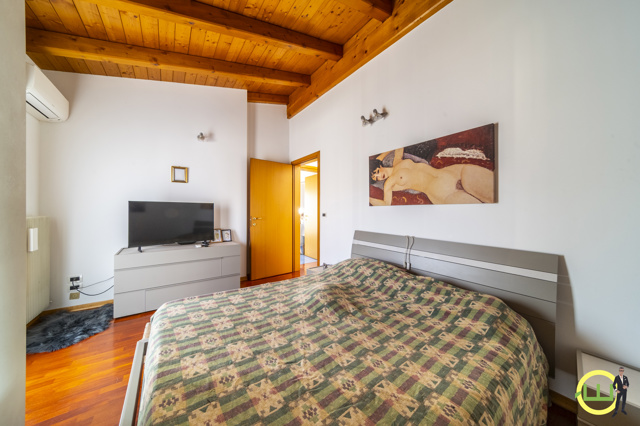 Media numero 21 di CASSACCO VILLA A SCHIERA DI TESTA ARREDATA!
