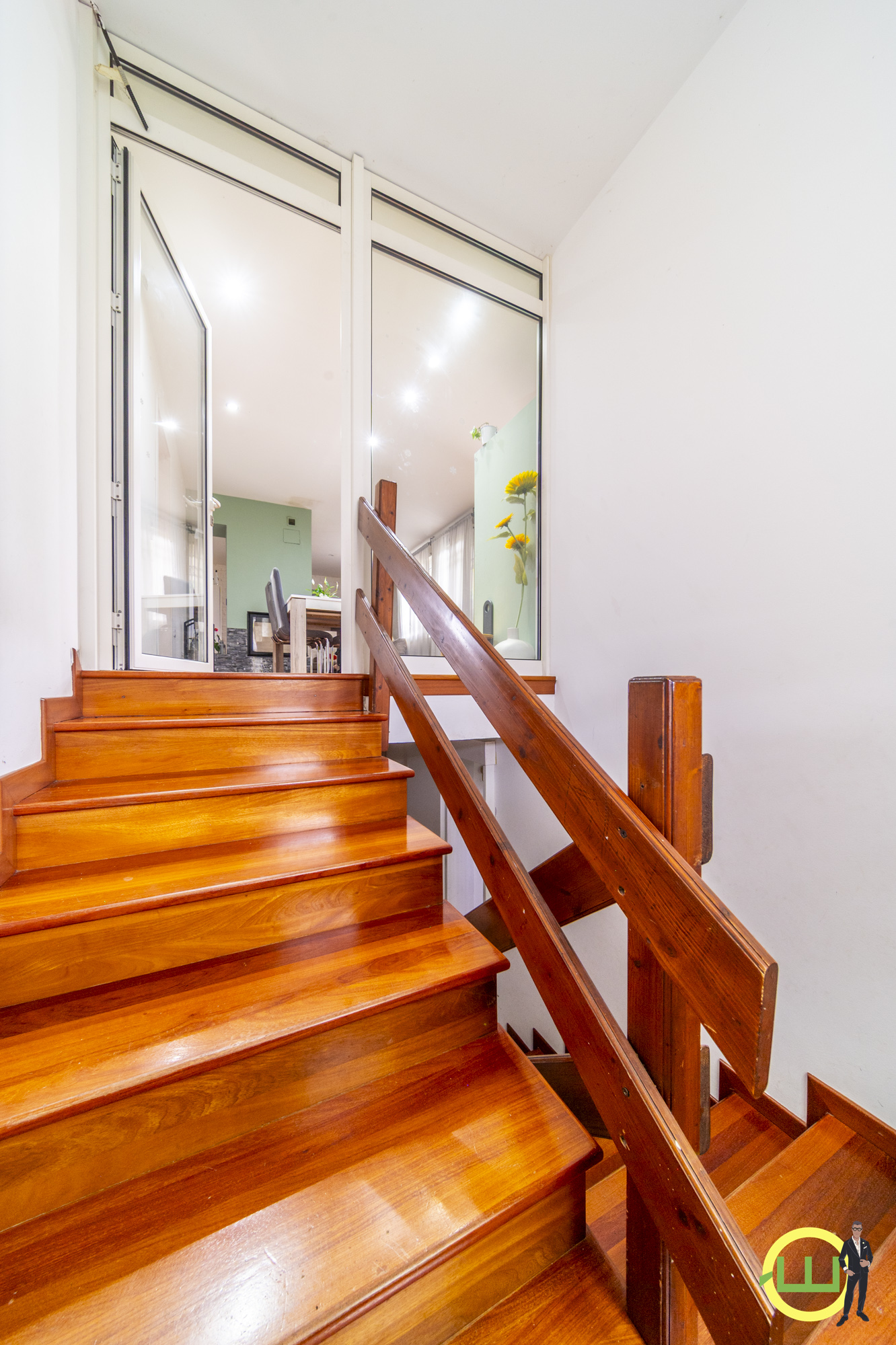 Media numero 17 di SPAZIOSA ED ELEGANTE VILLA CON TANTO TERRENO A SANTA MARIA LA LONGA