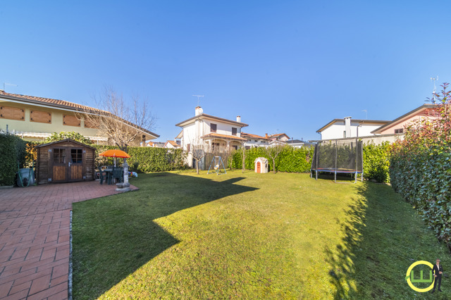 Media numero 52 di VILLA PERFETTA (UD SUD)