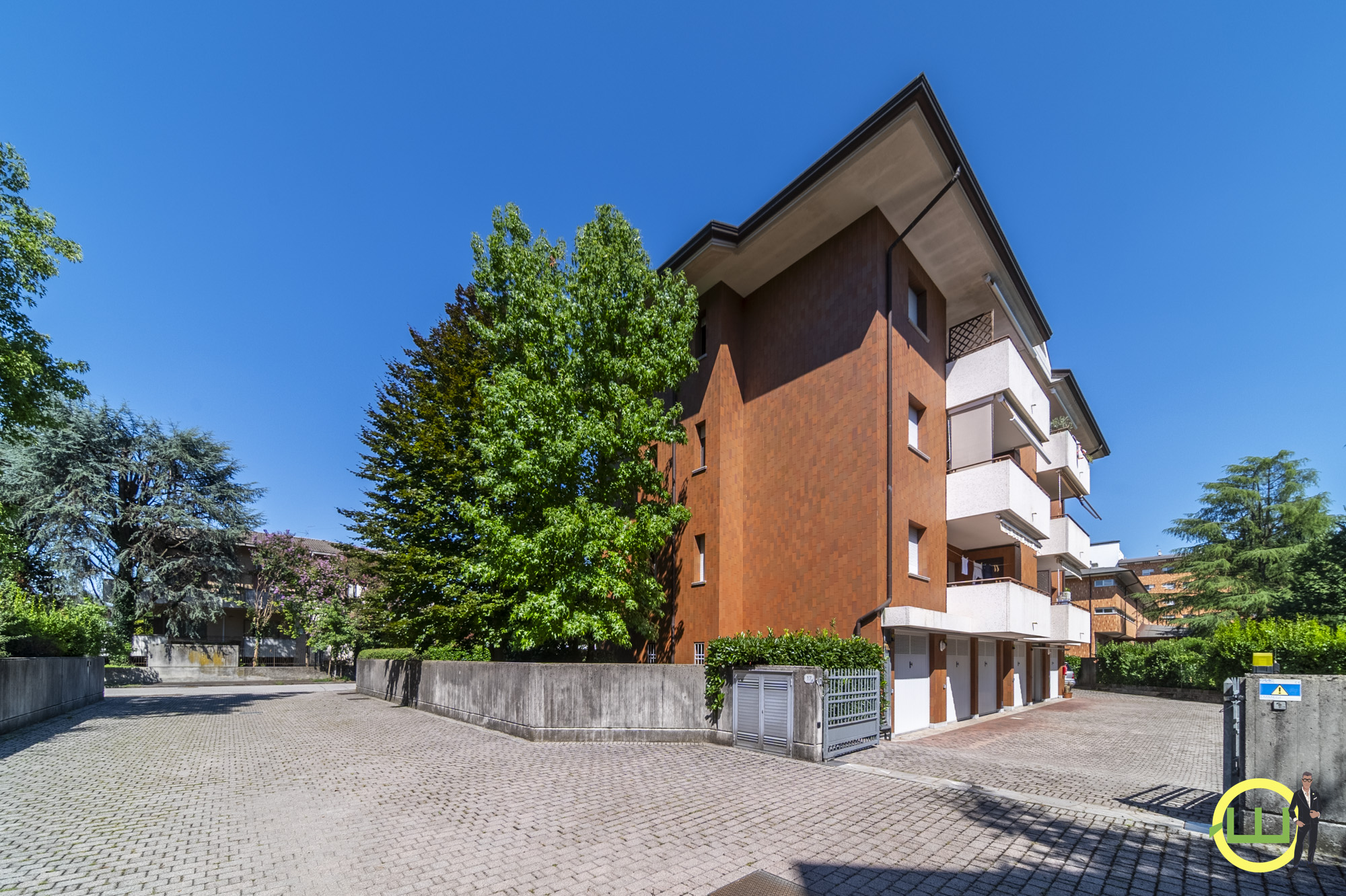 Media numero 24 di BICAMERE BISERVIZI TERRAZZATISSIMO CENTRO STUDI UD