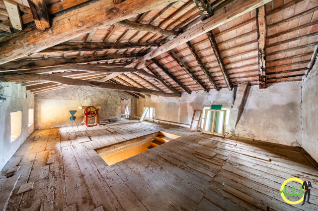 Media numero 27 di CASA INDIPENDENTE CON AMPIO ACCESSORIO E TERRENO ESCLUSIVO a San Daniele del Friuli