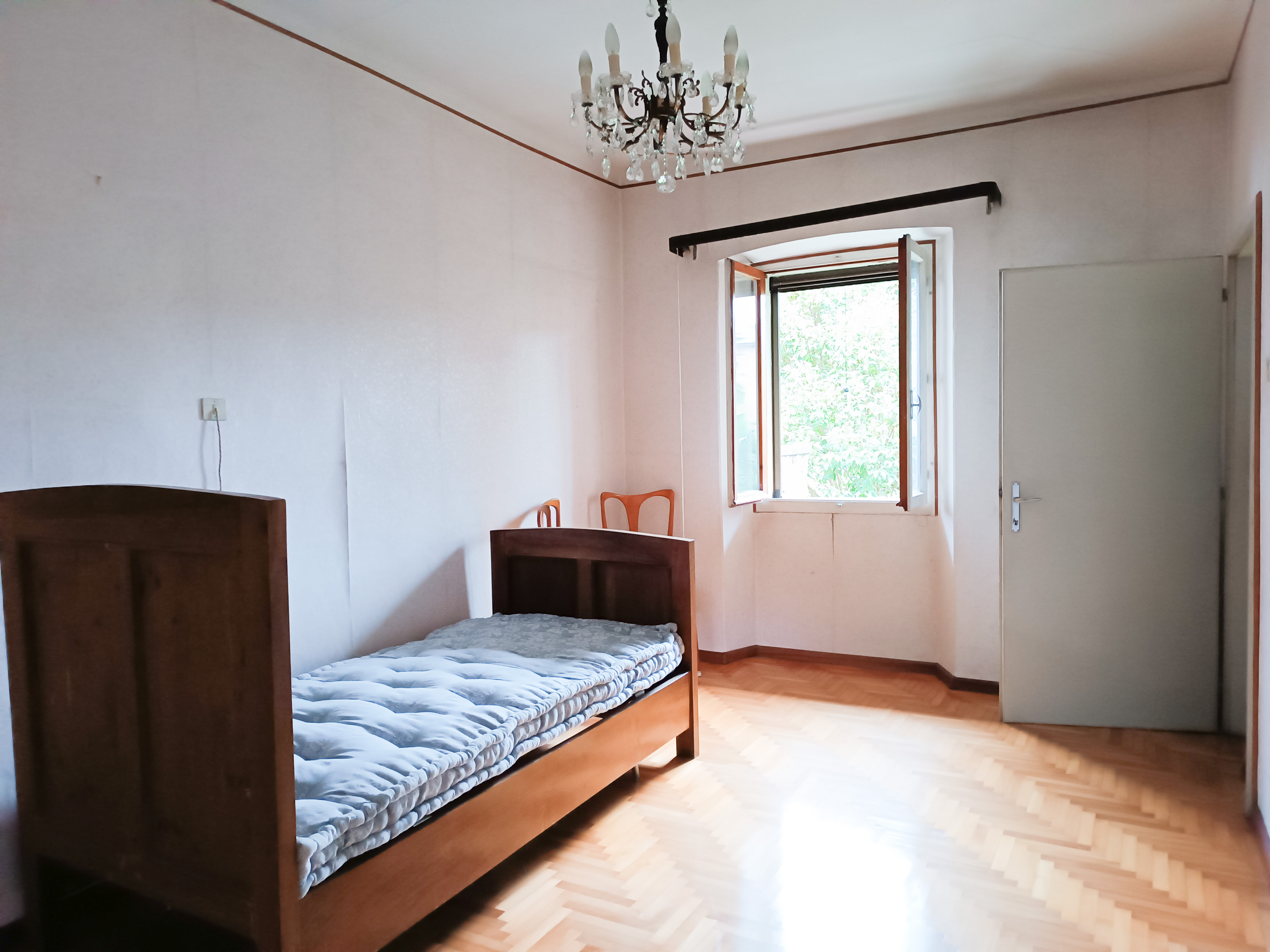 Media numero 11 di VENDUTA LA CASA DI TESTA CON VERDE ESCLUSIVO IN CENTRO A CORMONS