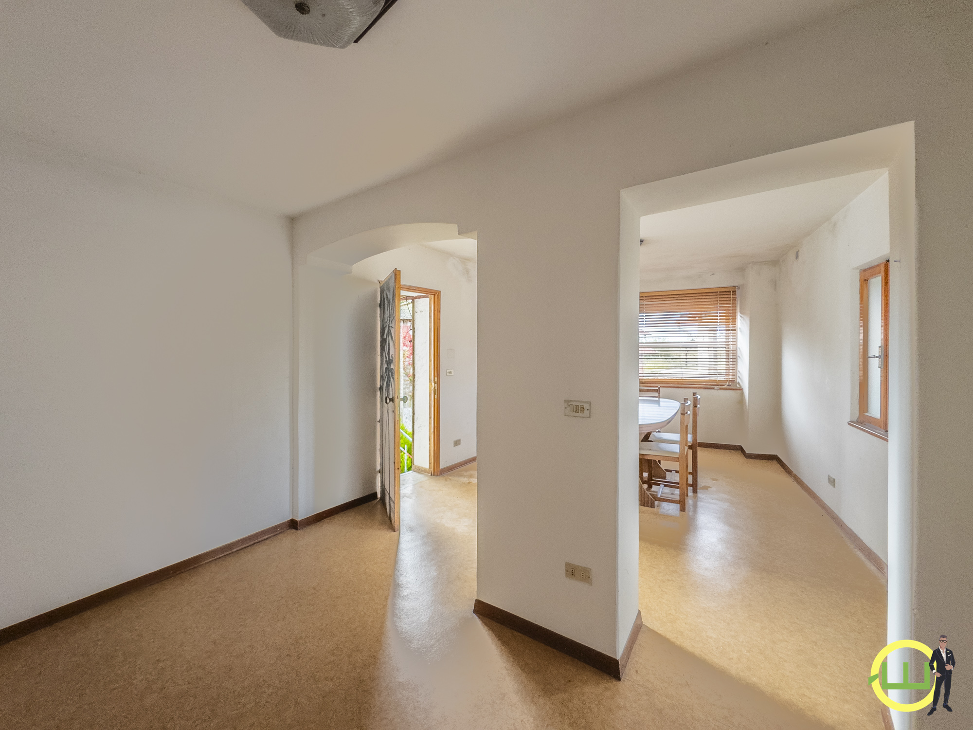 Media numero 31 di LUMINOSA CASA INDIPENDENTE CON ACCESSORI A TALMASSONS