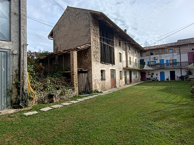 Media numero 34 di CARATTERISTICO TERRATETTO CON AREA VERDE A BEANO