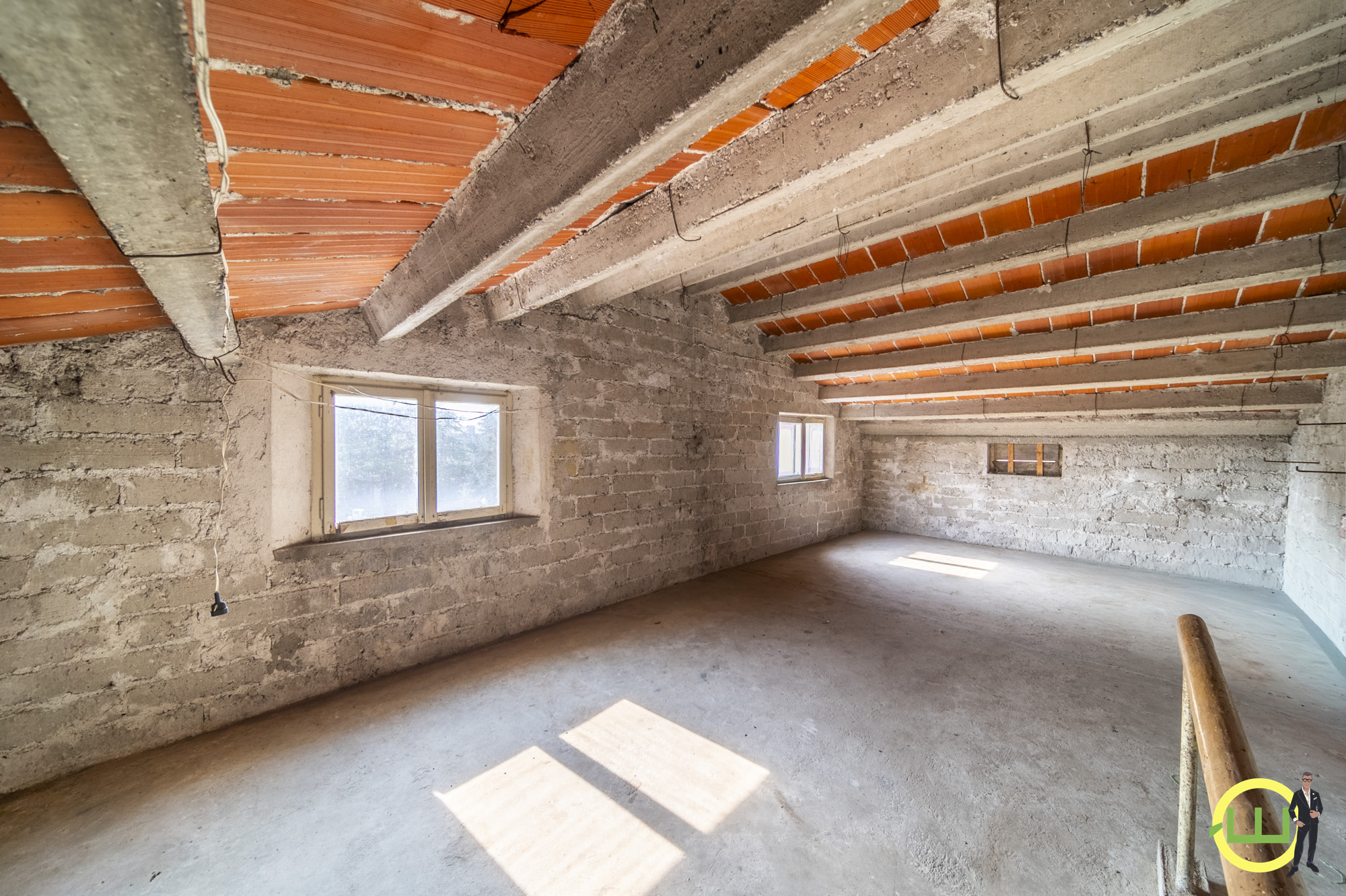 Media numero 29 di  TIPICA CASA INDIPENDENTE ANNI 60 A BERTIOLO