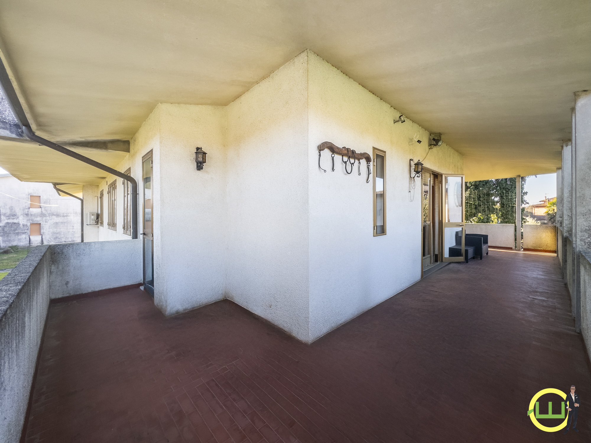 Media numero 20 di LUMINOSA VILLA CON GIARDINO A TEOR