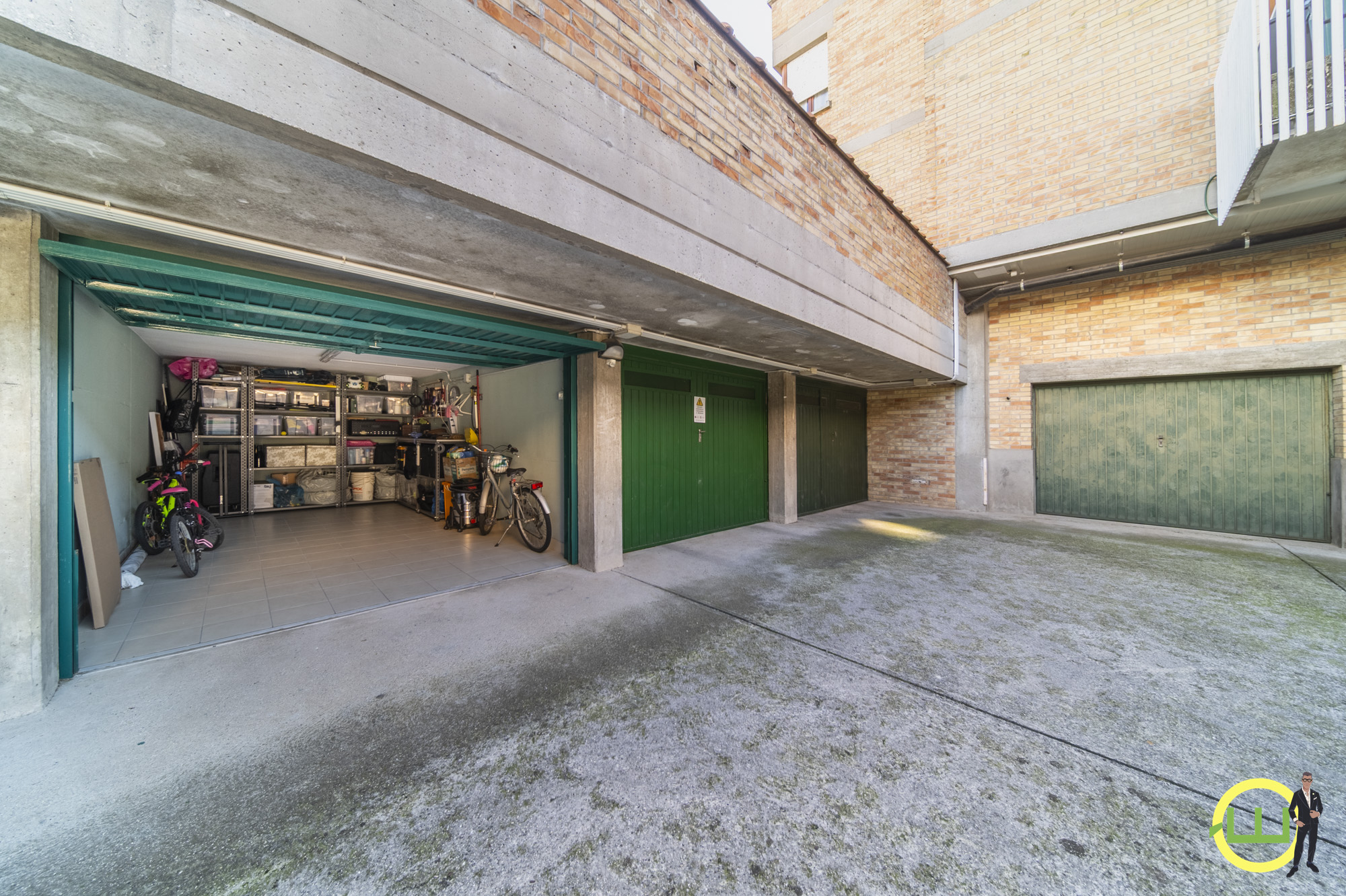 Media numero 25 di LUMINOSO E CENTRALISSIMO APPARTAMENTO A CODROIPO