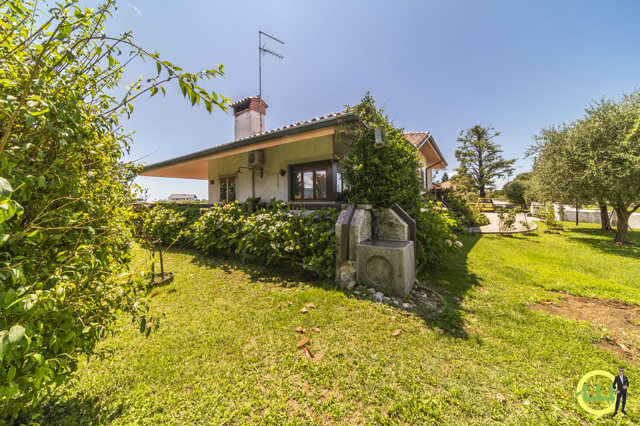 Media numero 4 di VILLA INDIPENDENTE POVOLETTO