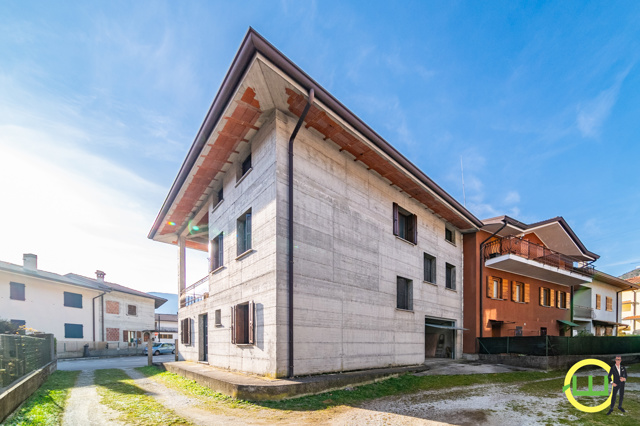 Immagine di LA CASA DA ULTIMARE SUL LAGO DI CAVAZZO!