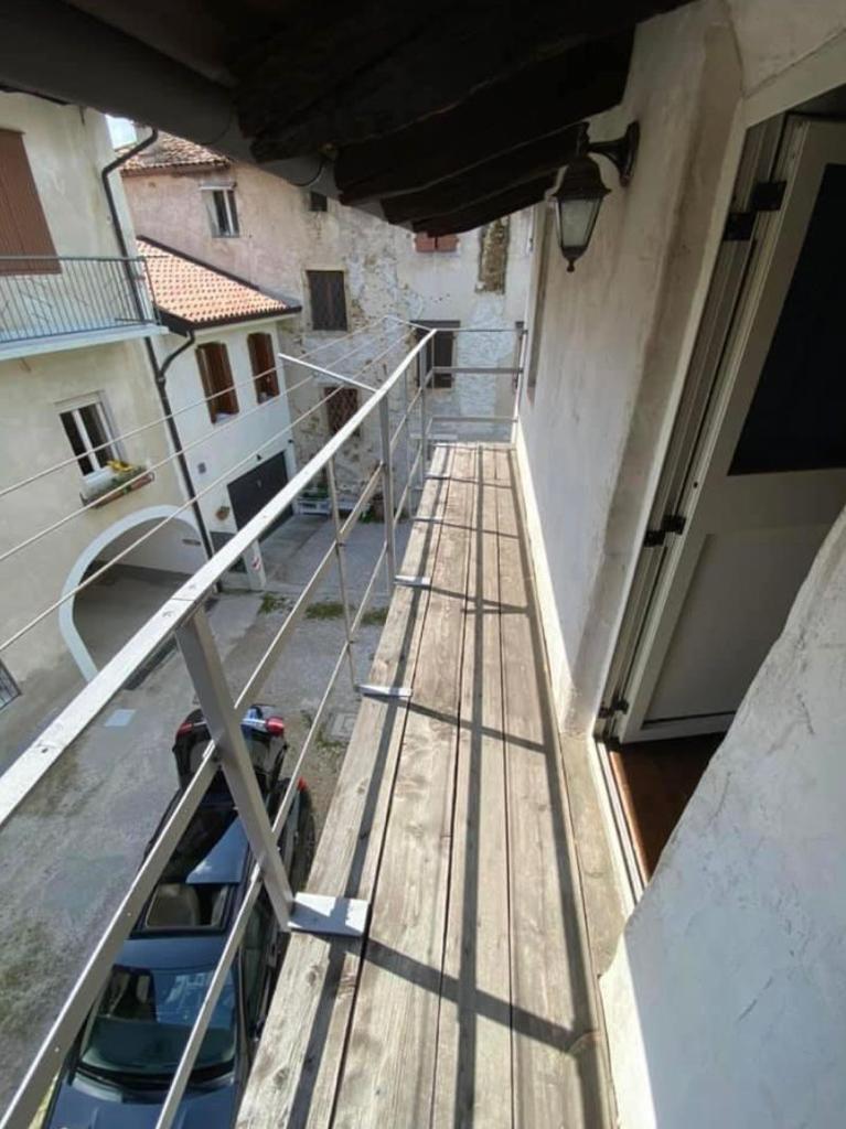 Media numero 15 di CASETTA ACCOSTATA IN CENTRO A CORMONS