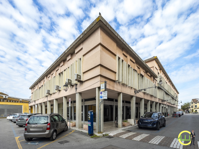Immagine di NEGOZIO CENTRALISSIMO SAN VITO AL TAGLIAMENTO