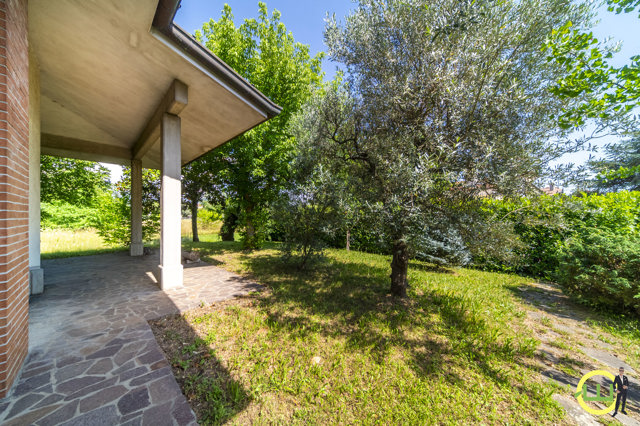 Media numero 2 di VILLA SINGOLA SU UNICO LIVELLO CON 3 CAMERE DA LETTO A CORMONS
