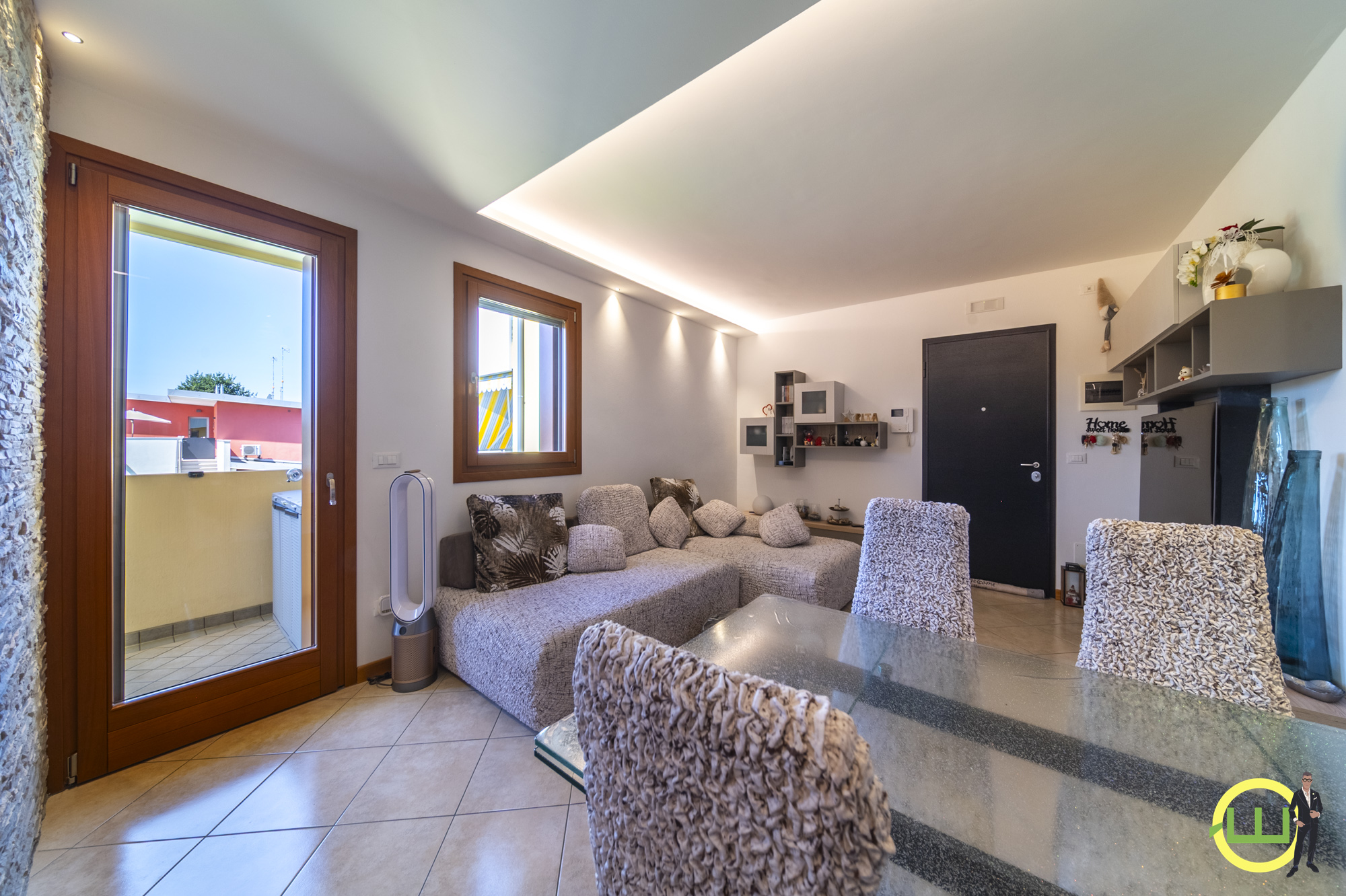 Media numero 6 di BICAMERE BISERVIZI TERRAZZATISSIMO UD EST